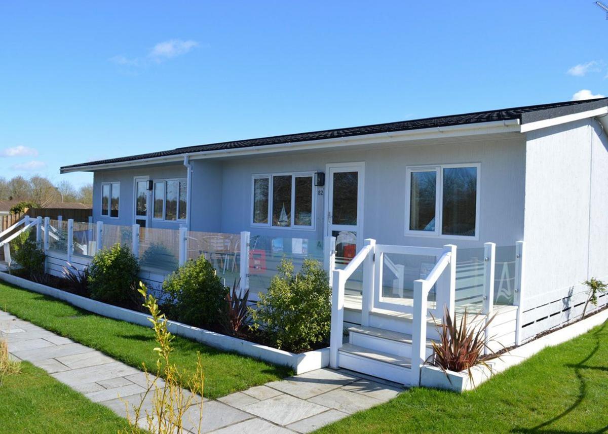 Broadlands Park And Marina Hotel Pakefield Kamer foto